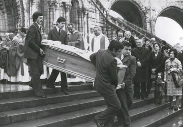 Funérailles de Jean Rodhain à la Cité Saint-Pierre à Lourdes
